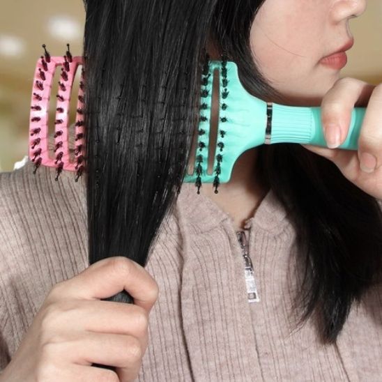 Brosse-cheveux-demelage-rapide