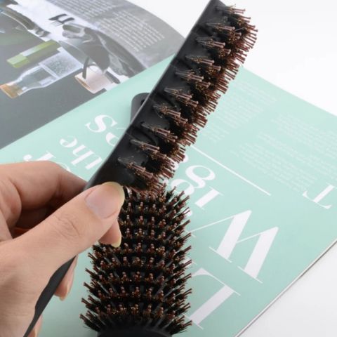 Brosse à Cheveux en Poil de Sanglier - demi - Petits Plaisirs Malins