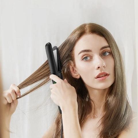 Mini lisseur - de voyage - Petits Plaisirs Malins