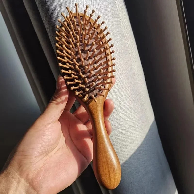 Brosse-a-cheveux-vintage-bonne-prise-en-main