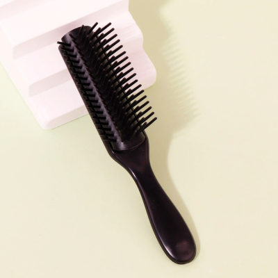 Brosse-pour-cheveux-boucles-noir