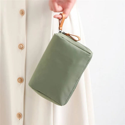 Trousse-de-maquillage-verte