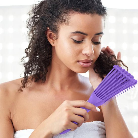 Brosse à cheveux bouclés - épais - Petits Plaisirs Malins