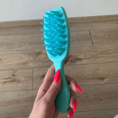 Brosse a cheveux - massage - Petits Plaisirs Malins