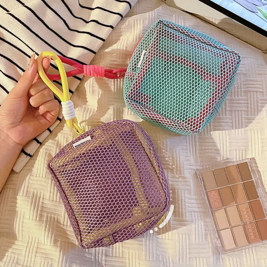 petite trousse maquillage pour sac à main allié beauté 1