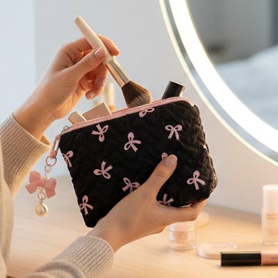 Petite trousse maquillage pour sac a main noir et rose